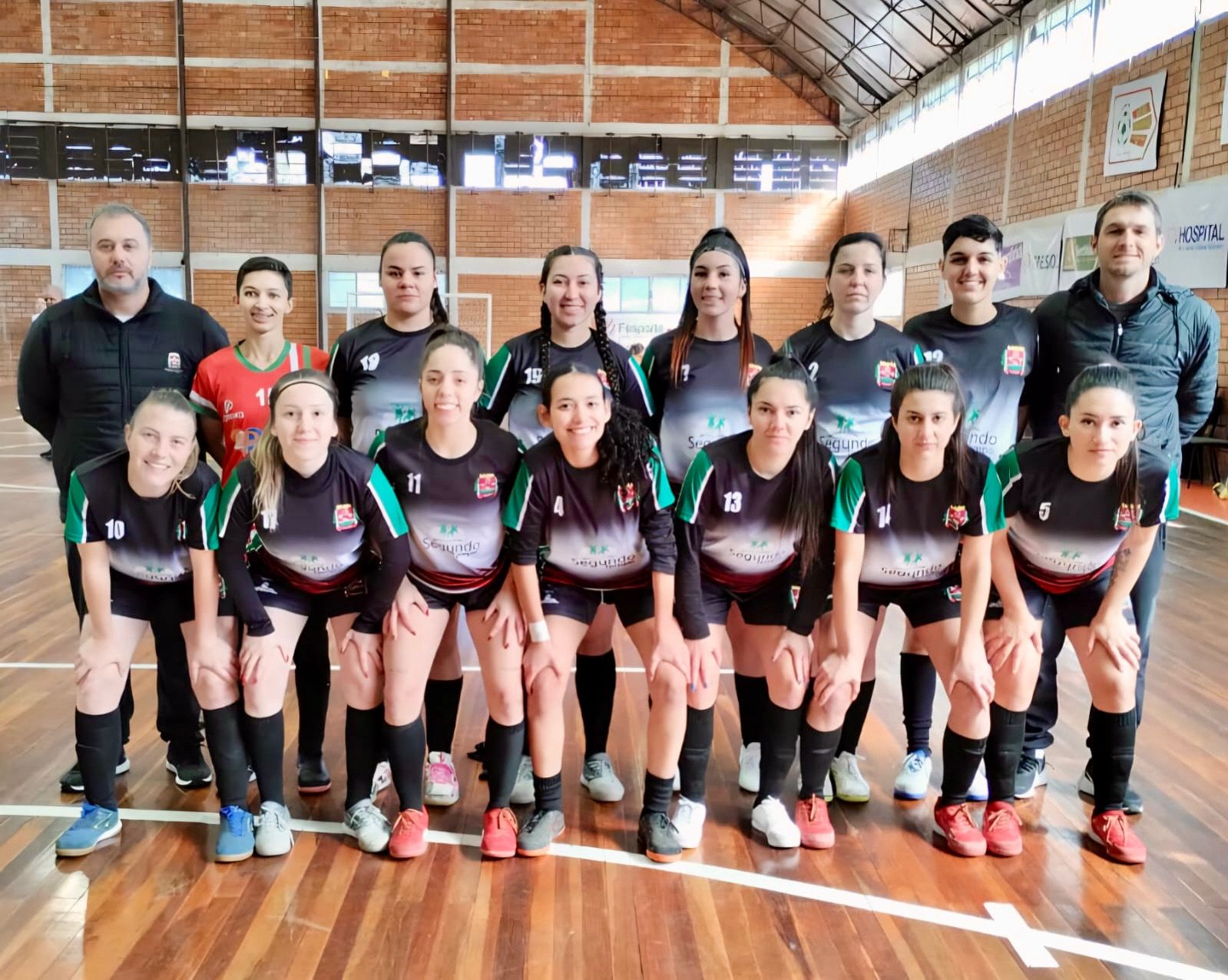 Futsal feminino de Xanxerê encerra participação nos Jogos Regionais Oeste