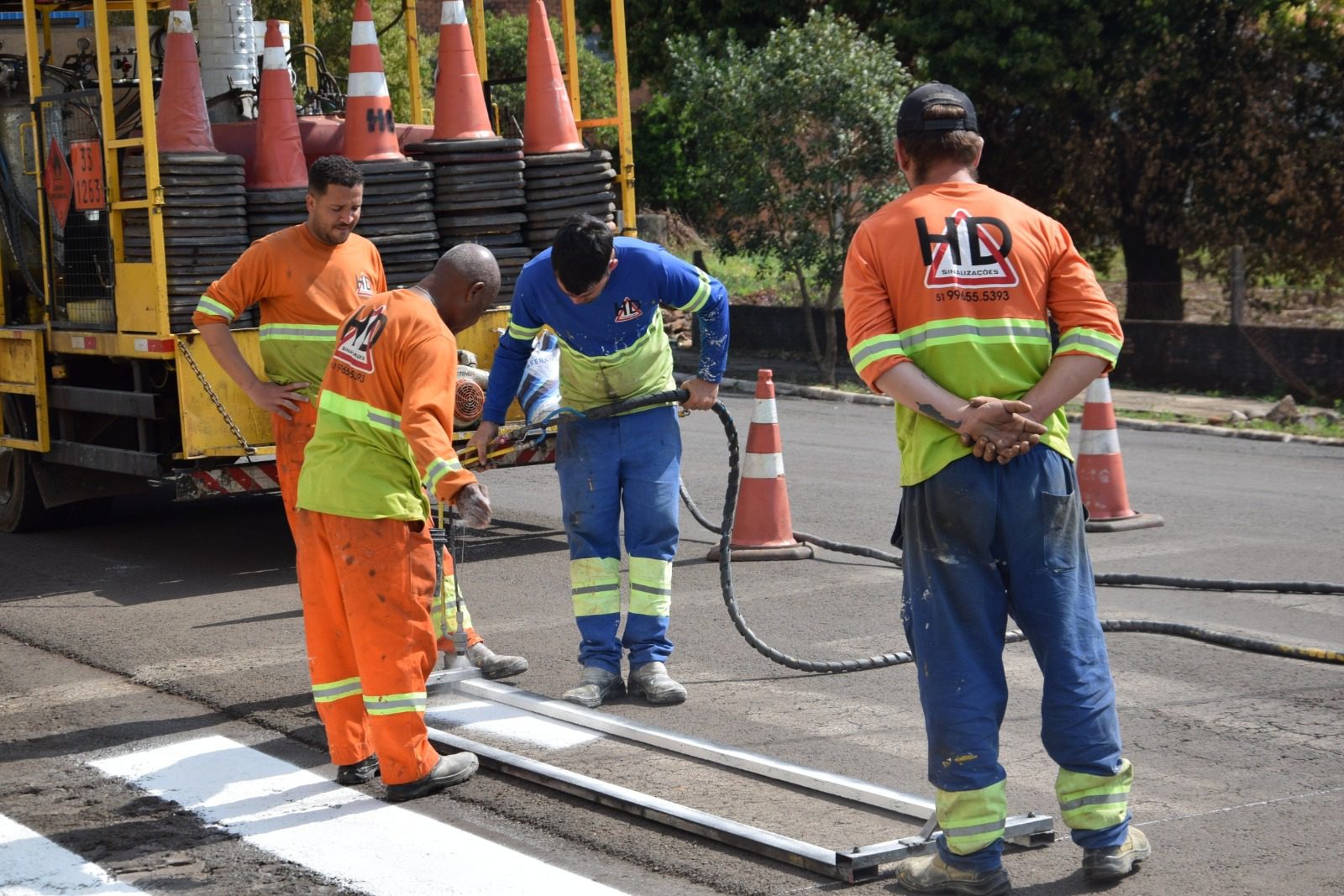 Prefeitura avança com revitalização da sinalização viária em Xanxerê para garantir mais segurança no trânsito