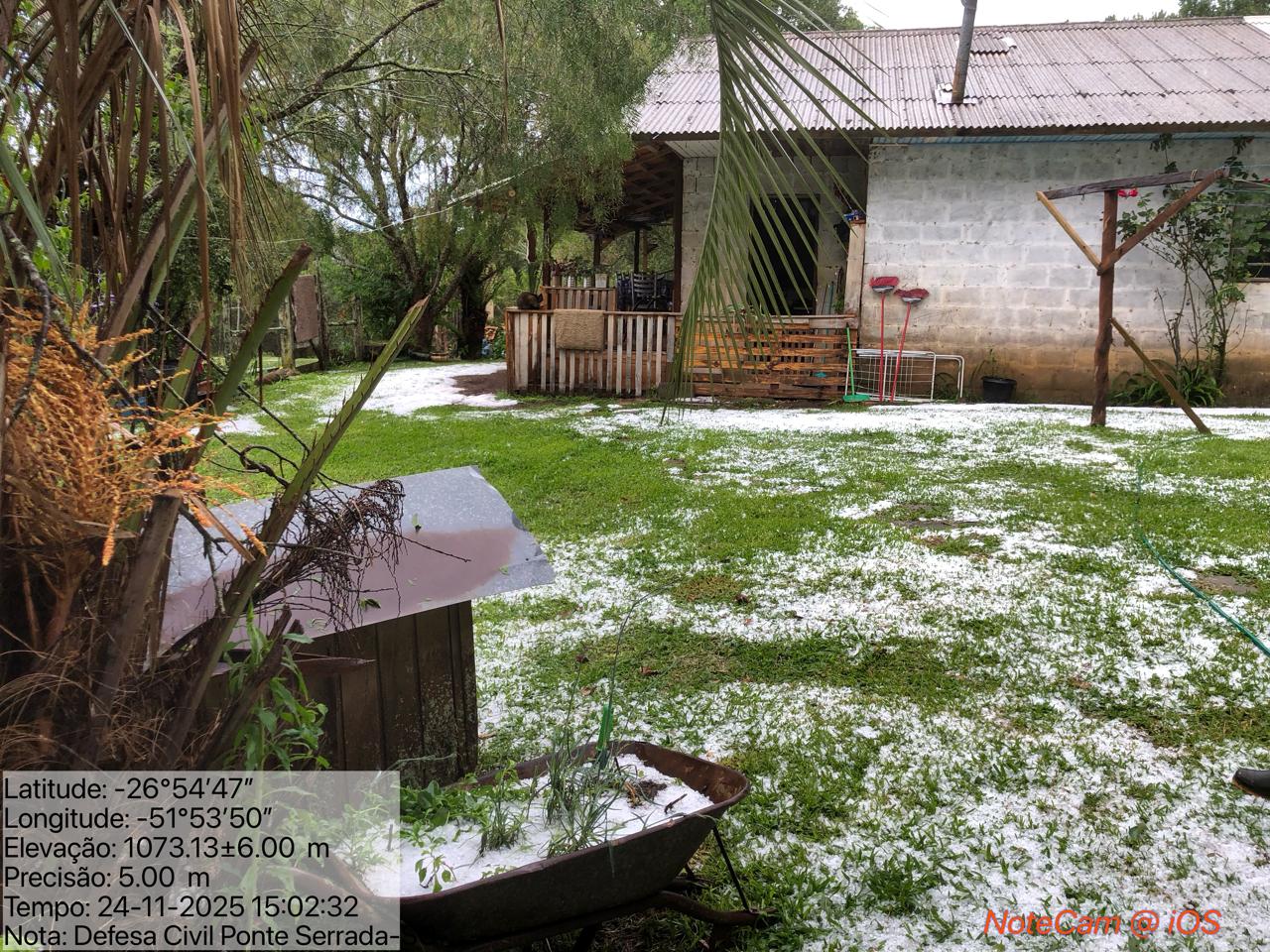 Granizo atinge cidades do Oeste nesta segunda-feira