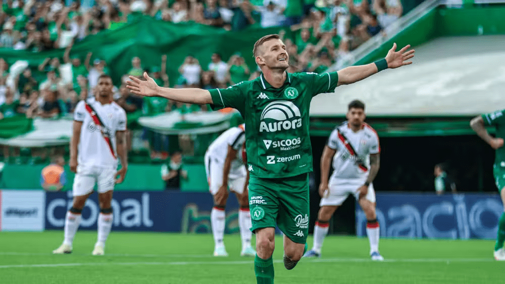 Chapecoense confirma retorno à Série A após quatro anos