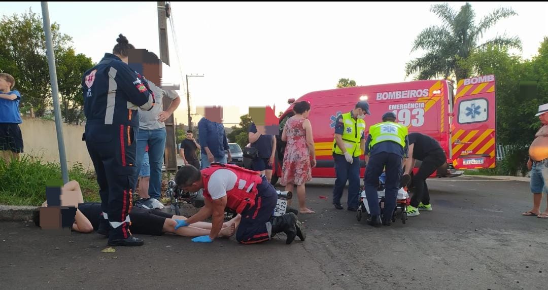 Colisão entre motos Xanxerê deixa dois homens feridos e encaminhados ao hospital após atendimento do Samu e Bombeiros.