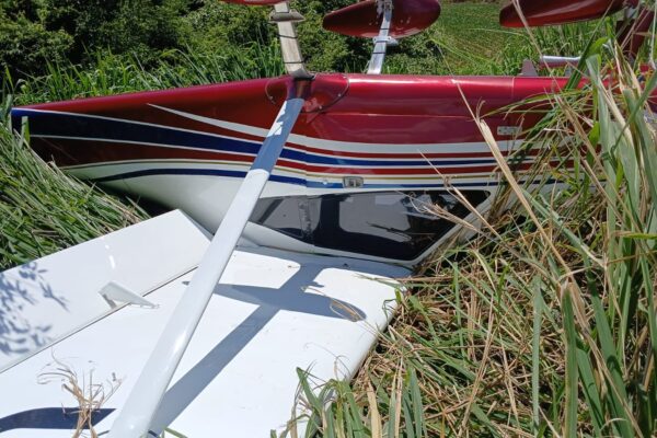 Avião faz pouso emergencial em plantação em Iraceminha