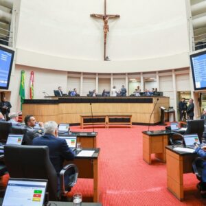 Alesc aprova proposta que extingue cotas raciais nas universidades estaduais