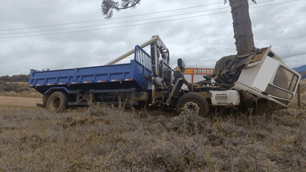 Acidente fatal com caminhão no Oeste catarinense deixa motorista morto