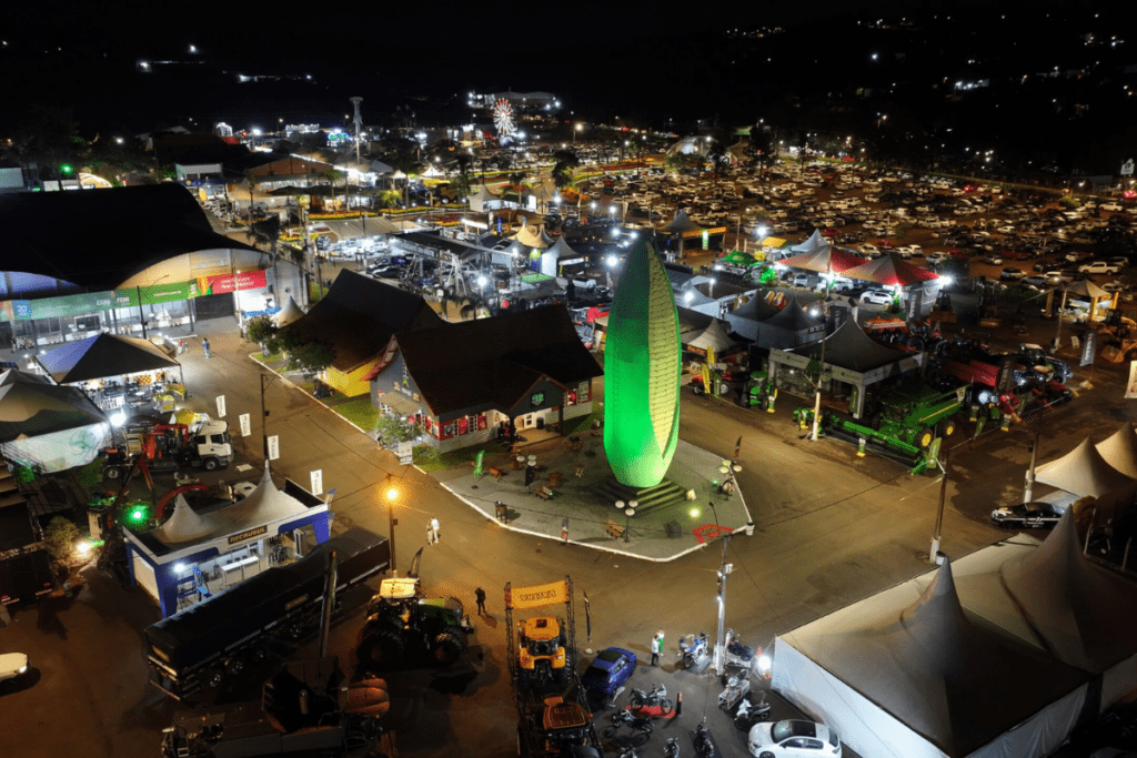 ExpoFemi 2026 terá parque reorganizado, foco no agronegócio e expectativa de 250 mil visitantes em Xanxerê.