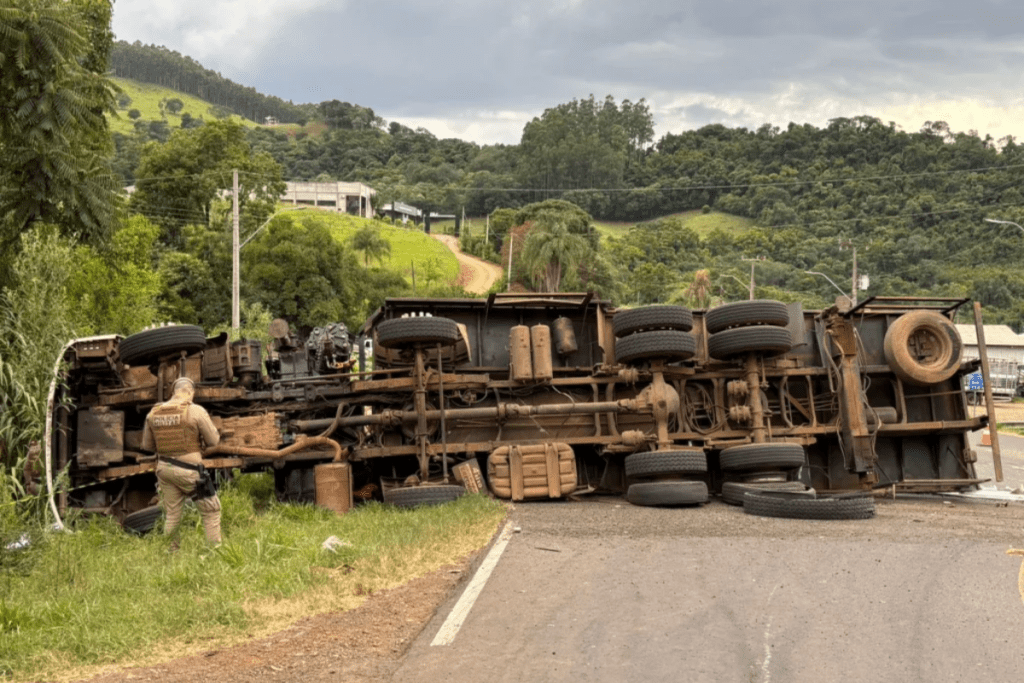 Acidente com caminhão na SC-155 mata Ex-vereador de Vargeão Volnei Lando.