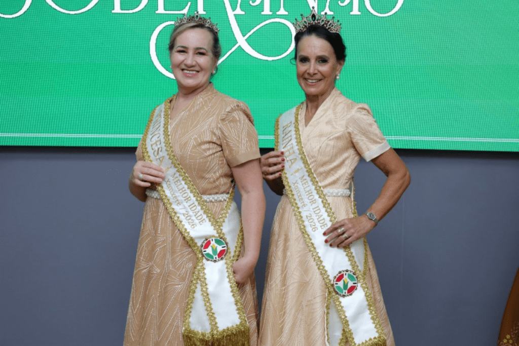 Trajes das soberanas da ExpoFemi 2026 são lançados em Xanxerê e reforçam a identidade cultural da Festa Estadual do Milho.