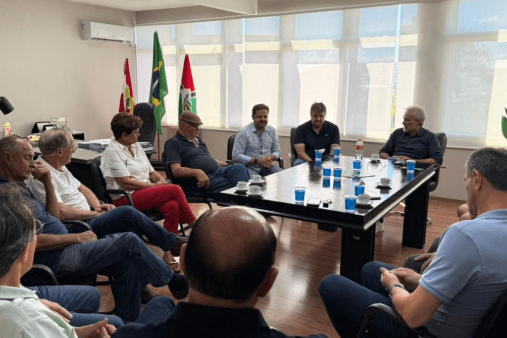 Lideranças históricas da ExpoFemi se reencontram em Xanxerê antes da abertura oficial da feira