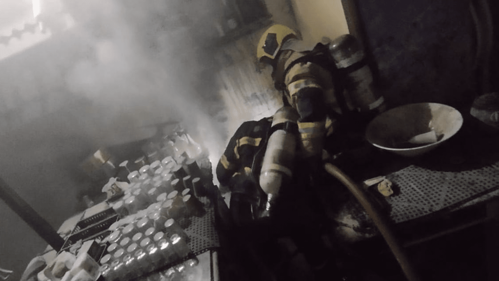 Incêndio em estabelecimento é controlado no Centro de Xanxerê