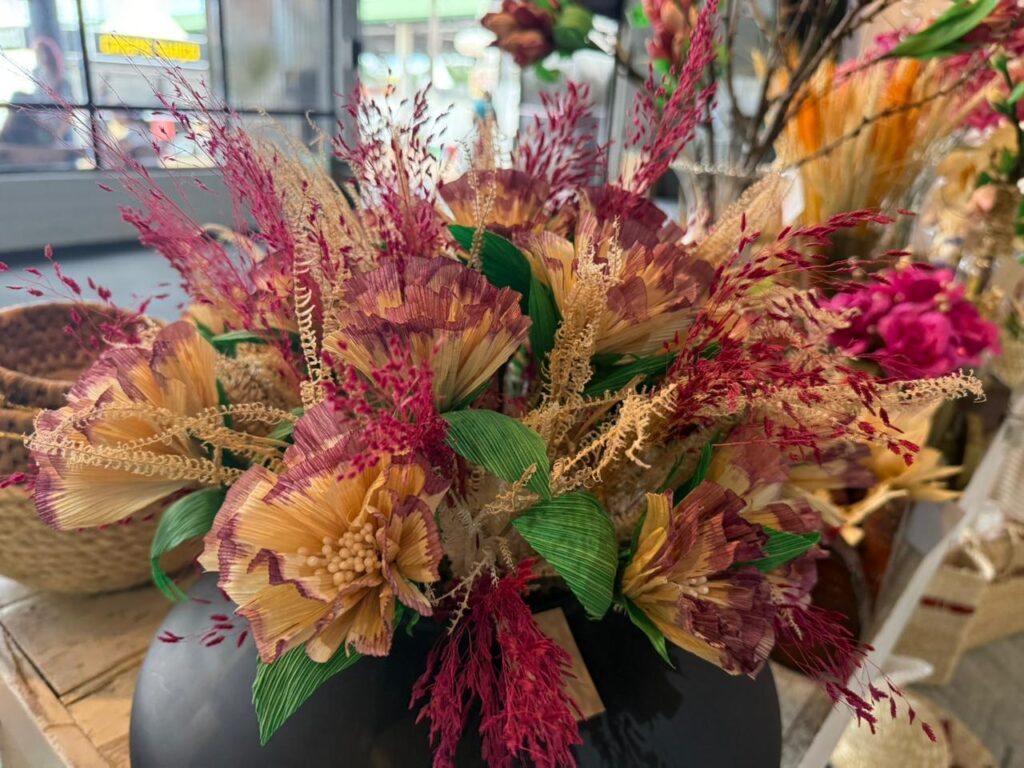 Obra de palha de milho da artesã de Xanxerê Vanir Zanin