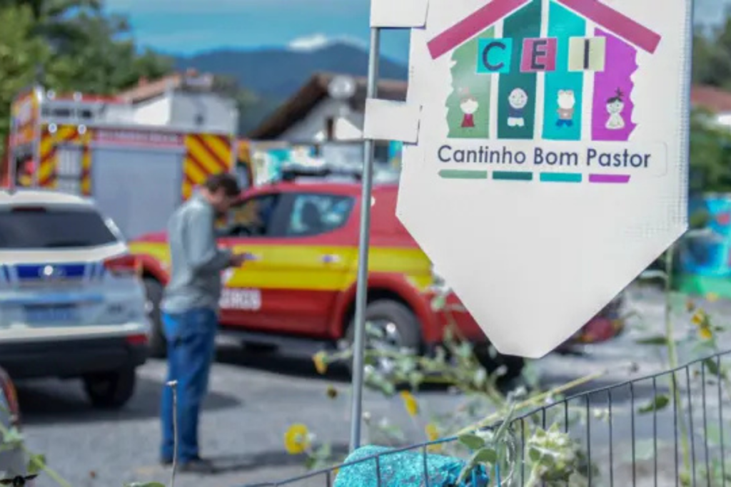 Frente da Creche Cantinho Bom Pastor, em Blumenau.