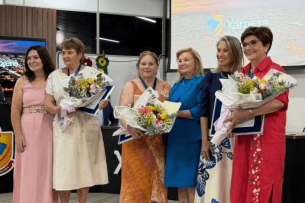 Mulheres homenageadas que ganharam a medalha "Grandes Mulheres Xanxerenses", Adele Odelina Tecchio, Iara Helena Callfass e Mariamabile Triches Badotti