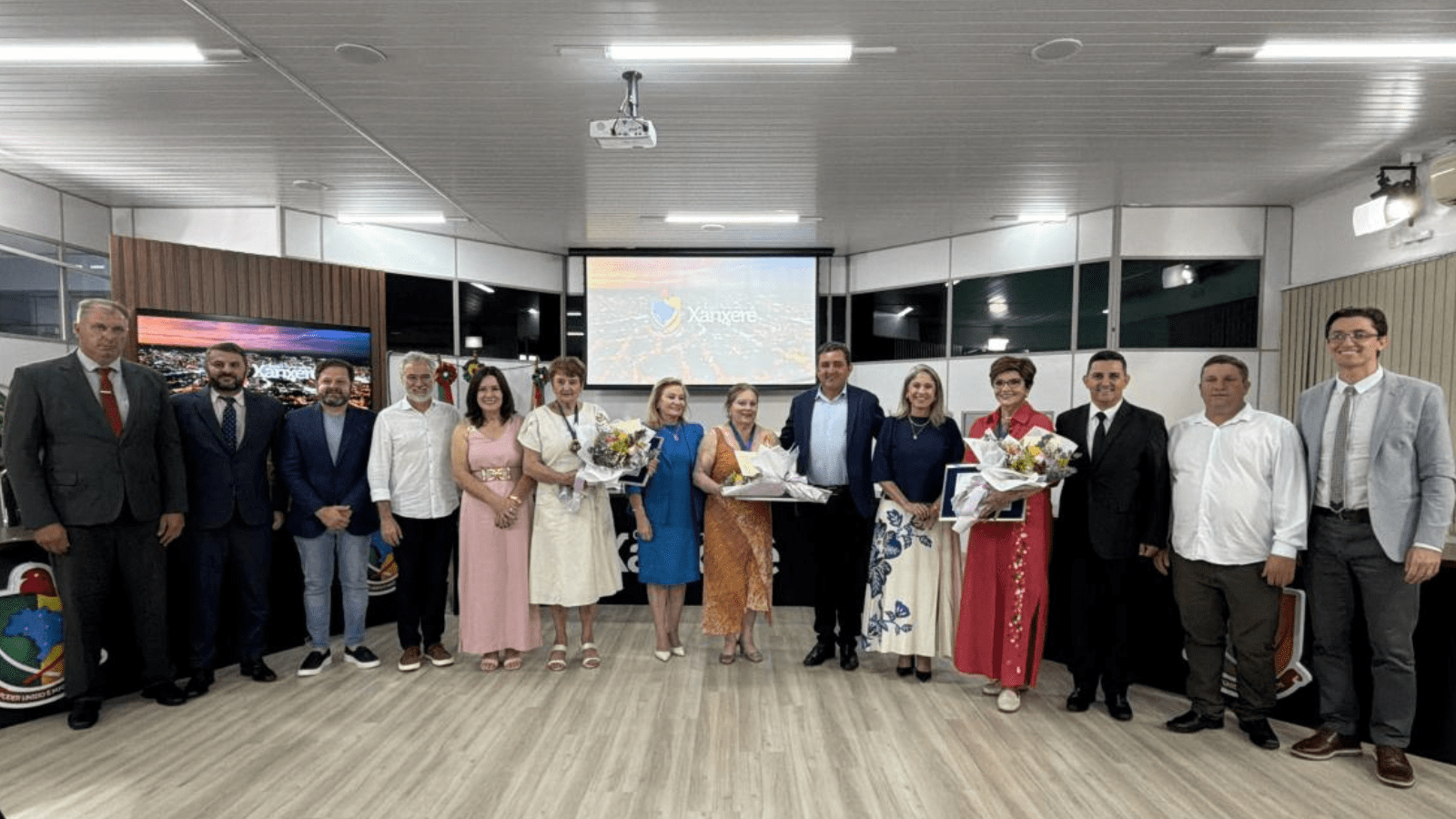 Câmara de Xanxerê homenageia mulheres com a Medalha “Grandes Mulheres Xanxerenses”