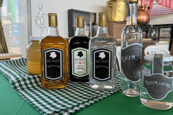 Whisky de milho surpreende e vira atração na ExpoFemi 2026