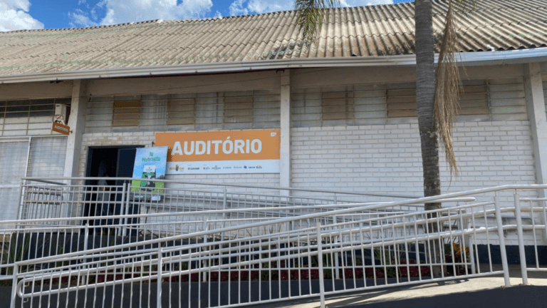Auditório do Parque Rovilho Bortoluzzi passa por modernização para a ExpoFemi 2026