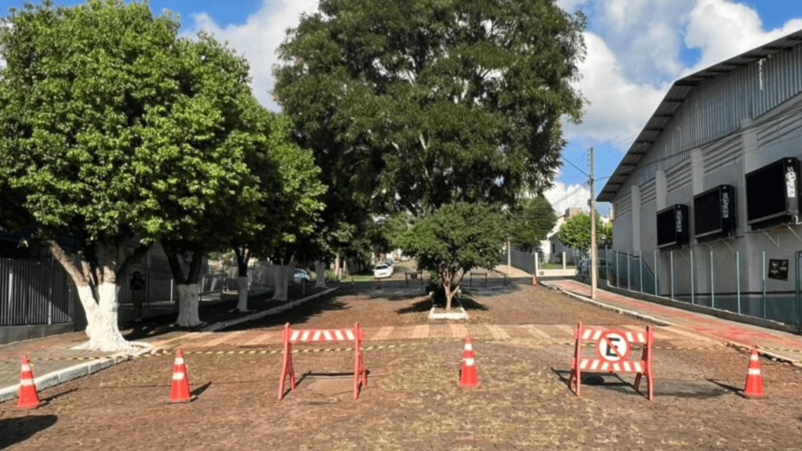 Rua Anita Garibaldi no bairro Tonial em Xanxerê que passa por estudo para ser fechada para segurança dos alunos do EMEB Pequeno Príncipe