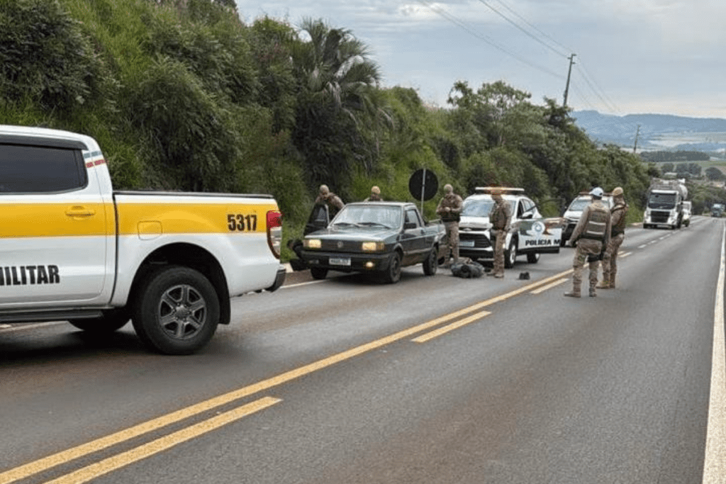 Abordagem da PMR que recuperou VW Saveiro furtada em São Lourenço do Oeste
