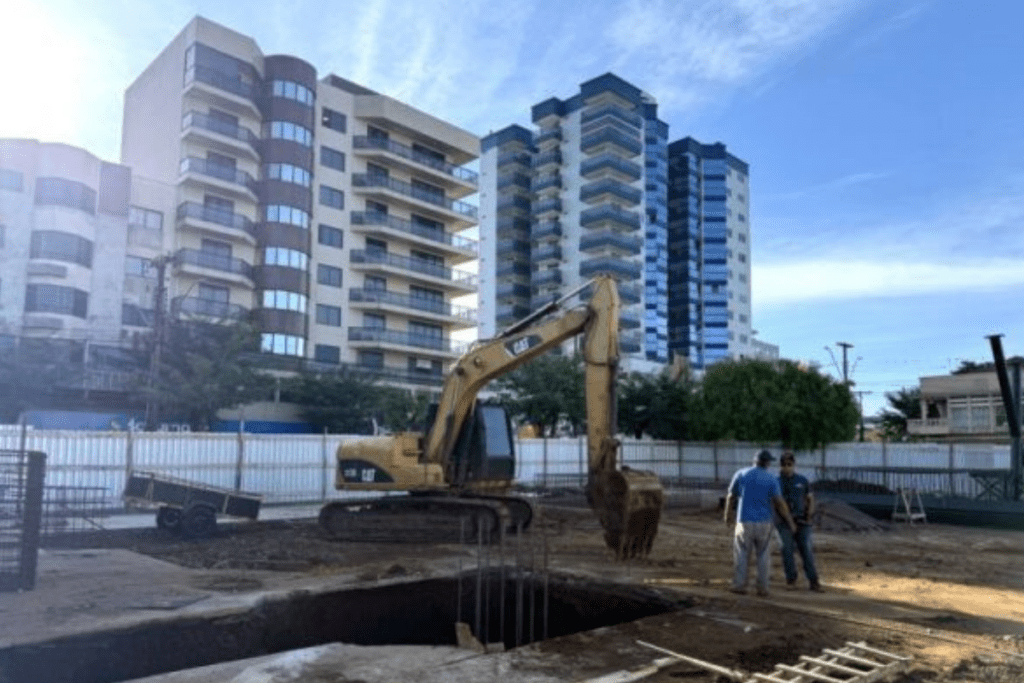 Imagem da Praça Frei Bruno em Xaxim passando por reformas e construção de cobertura 02.