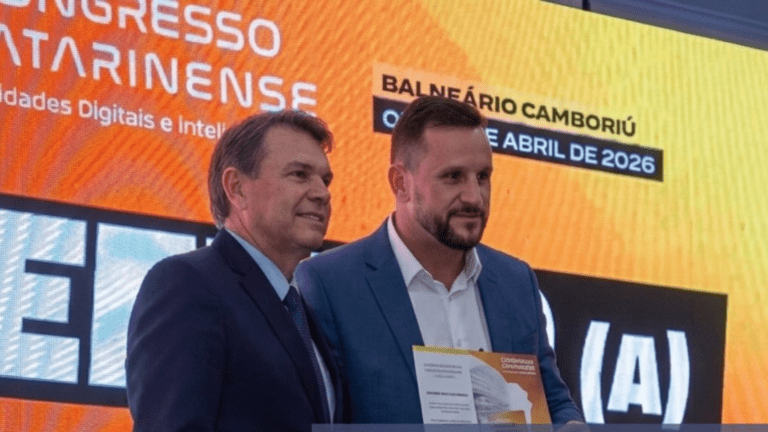 Prefeito Jader Danielli se destaca com inovação e conectividade no município