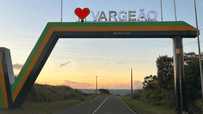 Portal de entrada na cidade de Vargeão/SC