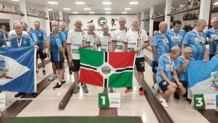 Equipe de Bolão 23 de Xanxerê campeã da modalidade no Jasti 2026