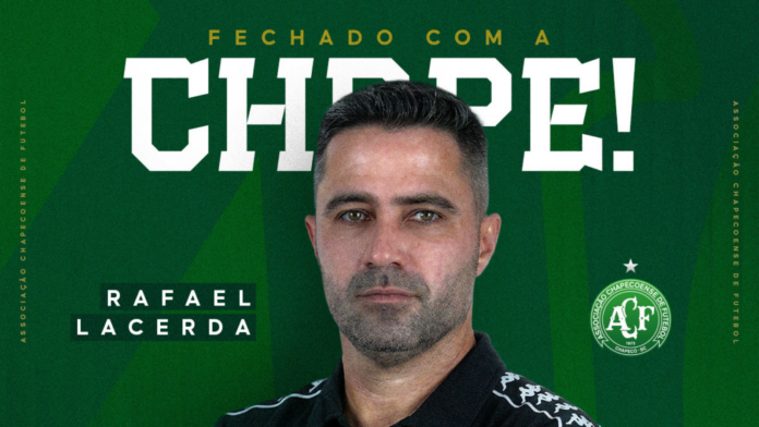 Banner informativo da Chapecoense da contratação do técnico Rafael Lacerda