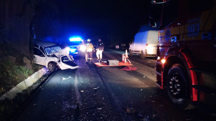 Local do acidente na BR-282 em Xanxerê perto da Britaxan entre Celta e caminhão.