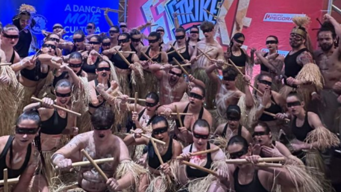 Grupo de dança de Xanxerê que conquistou quarta colocação em Pomerode, no Festival Catarinense de Danças Populares