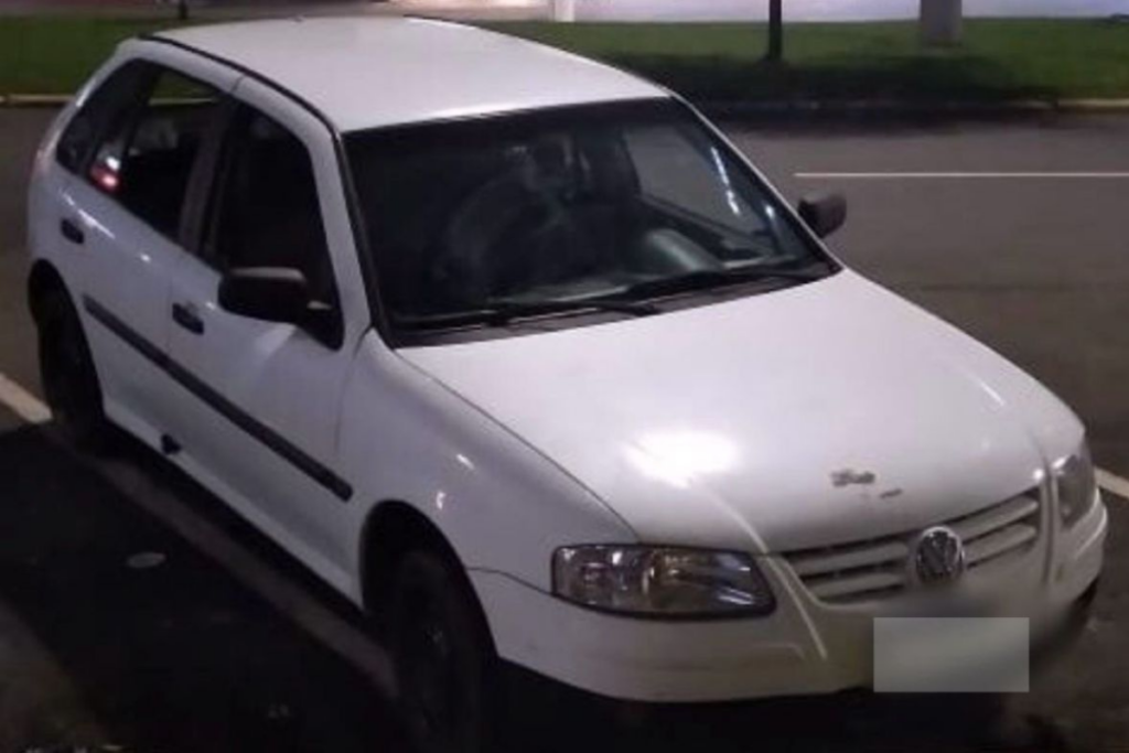 Veículo VW Gol Branco envolvido na morte de Patrícia Ribeiro, em Chapecó em 2025