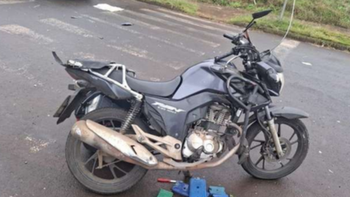 Moto CG honda batida em acidente em Xanxerê