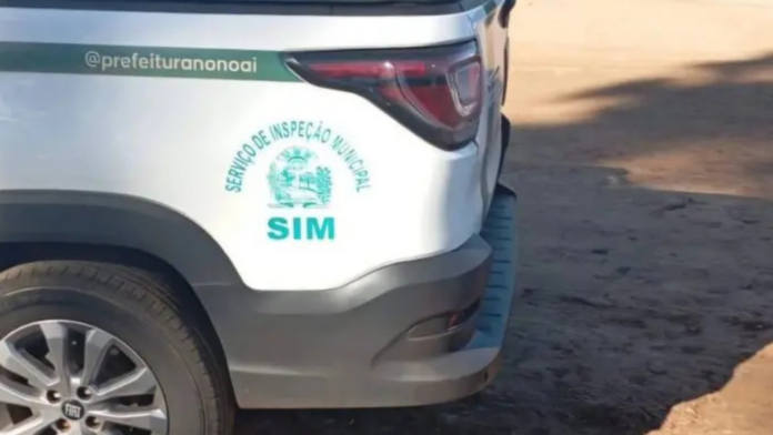 Traseira do veículo Fiat Strada roubado em Nonoai